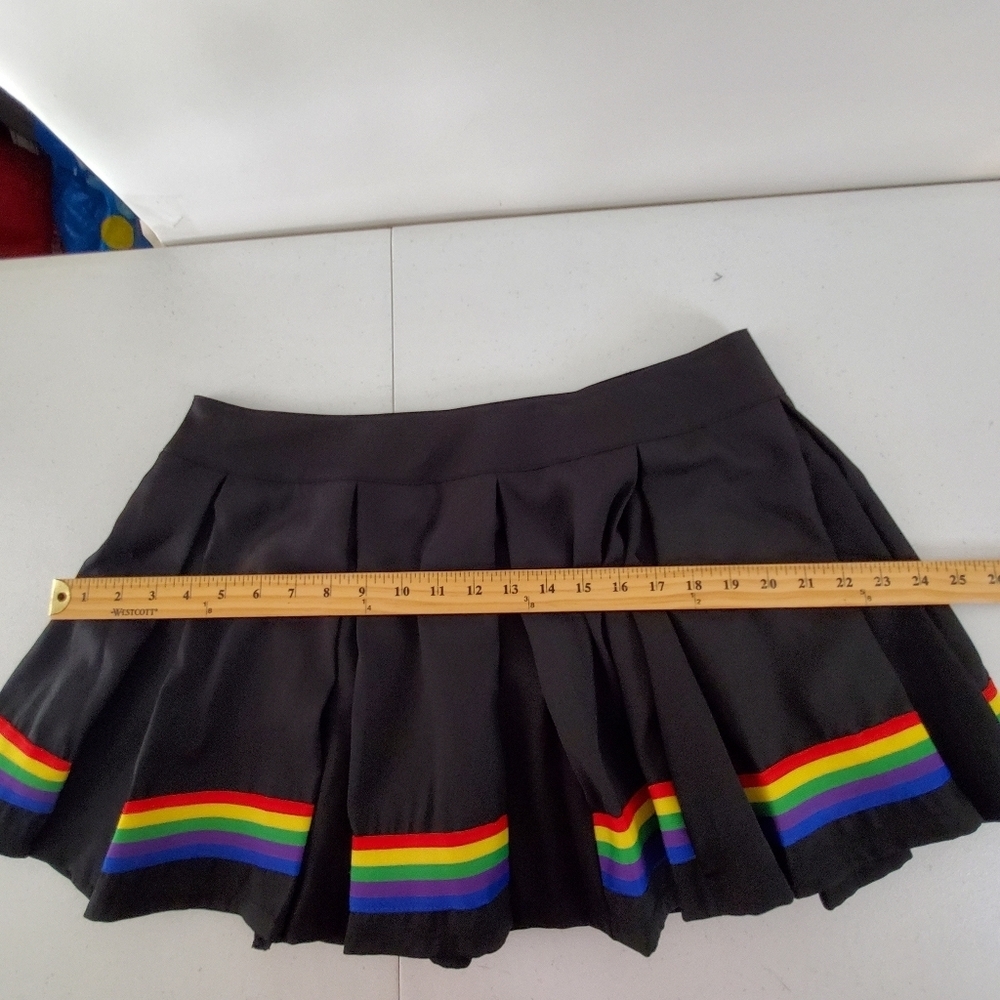 Dolls Kill Strutting by Life Pleated Mini Skirt 1X Rainbow Stripe Festival NWT - Picture 4 of 9